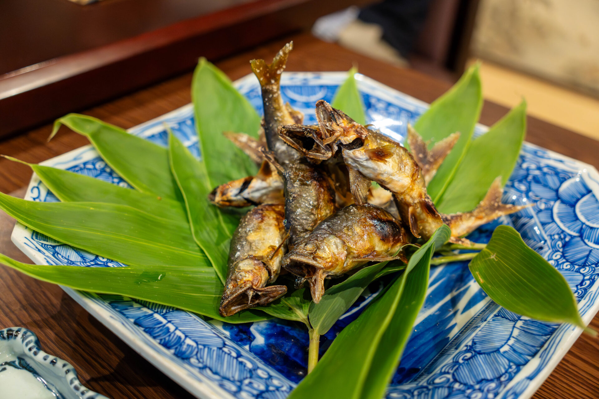 島根・津和野「美加登家」──高津川の天然鮎を味わう、四代にわたる